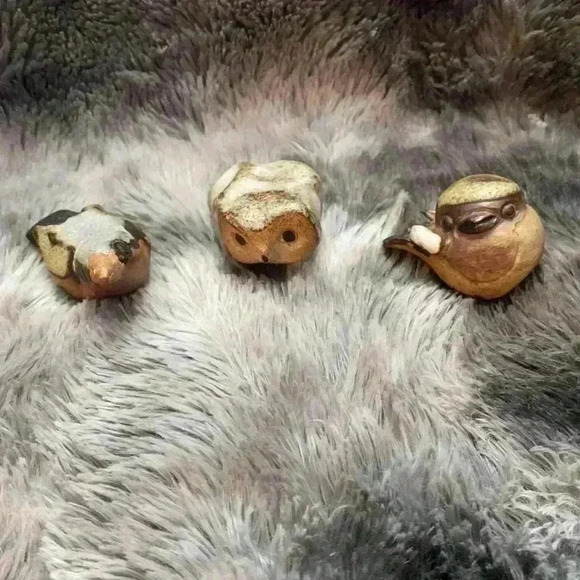 Set of three Small Figurines by  Tremar Pottery - Picture 8 of 15